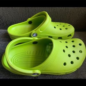 CROCS